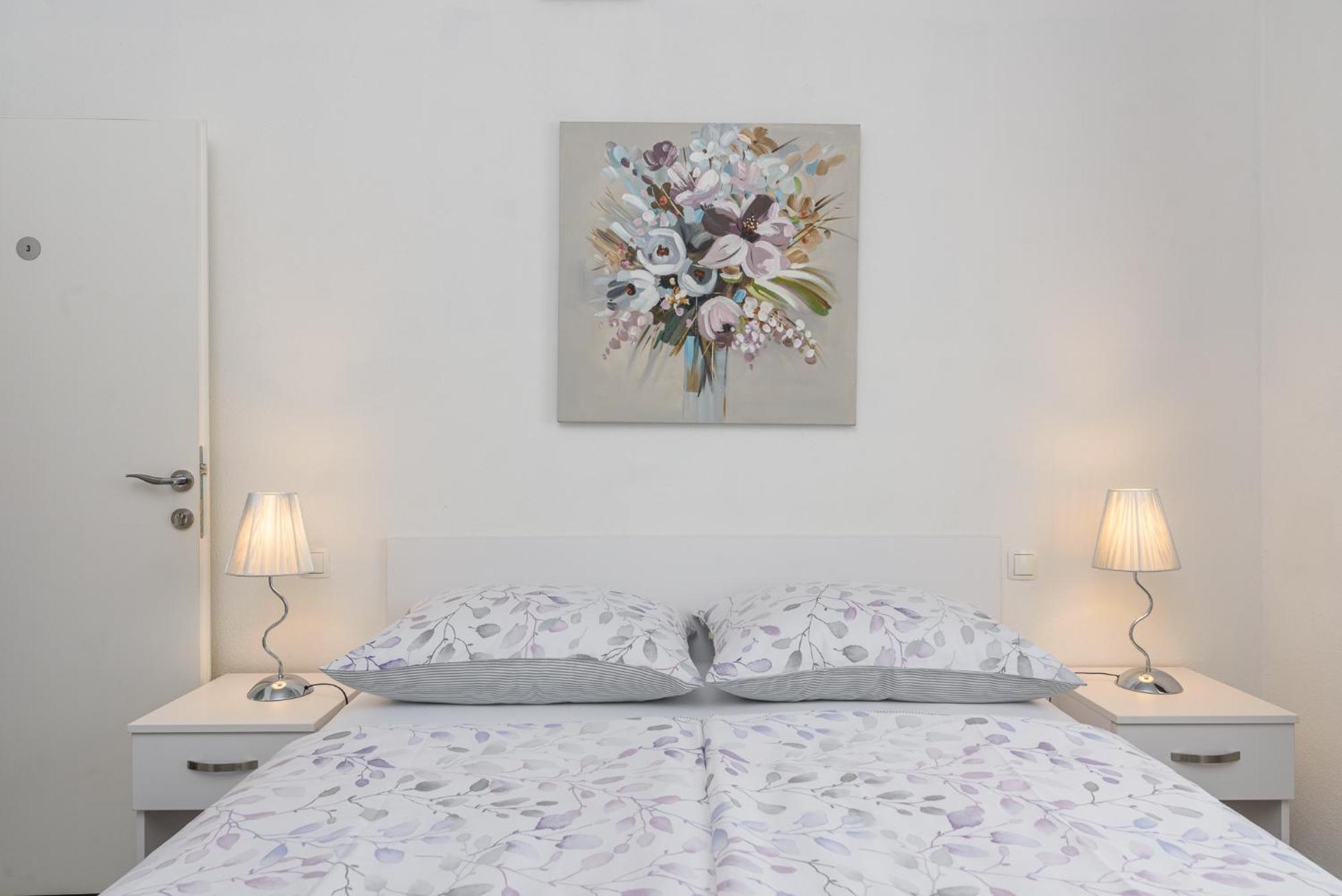 Rooms Anna 特罗吉尔 外观 照片